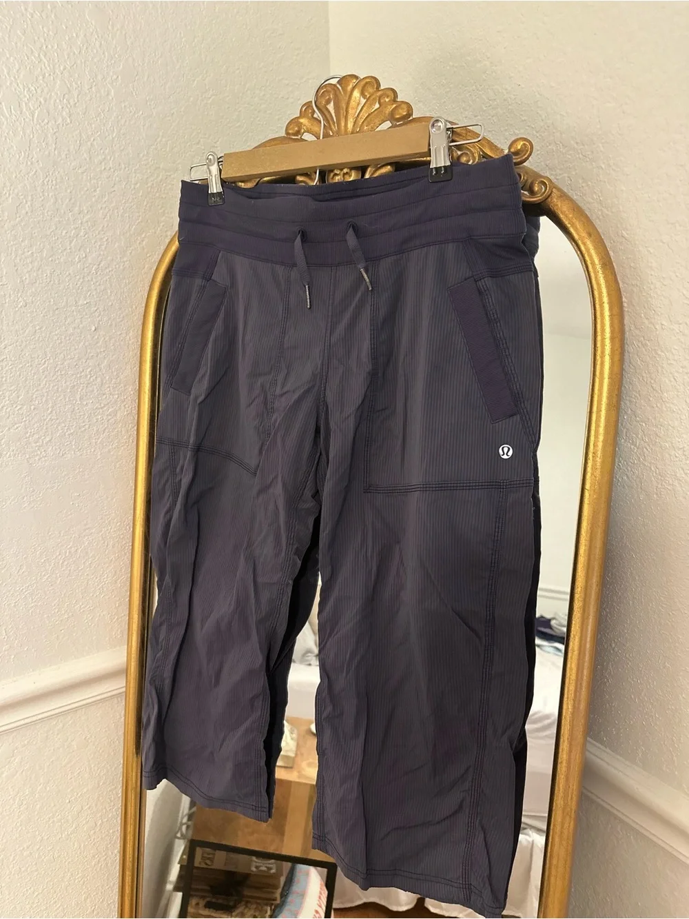 lululemon athletica women’s dance studios Dark Navy Drawstring Athletic capris